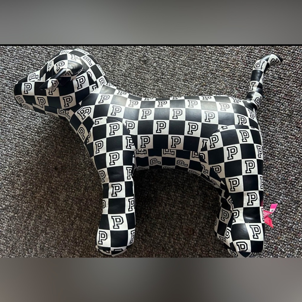 Vs Pink checkered Dog